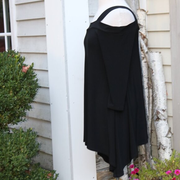 Clara Sun Woo Open Cold Shoulder Shark Bite Hem Knit Long Sleeve Tunic Sz SMALL - Picture 4 of 7